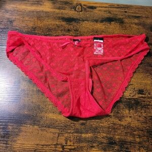 Frederick’s of Hollywood Maree Red Sheer Lace Heart Panties 1X NWT